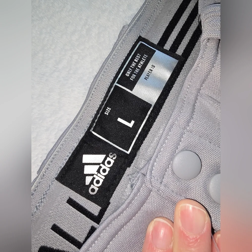 NWOT Adidas Baseball Pants, Cropped, size Large, grey.